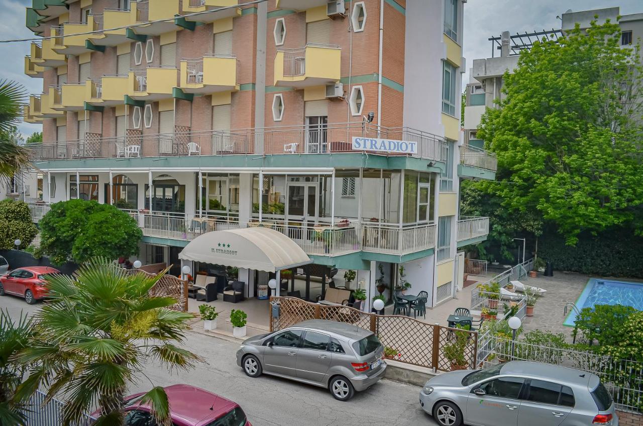 Hotel Stradiot Rimini Exterior foto
