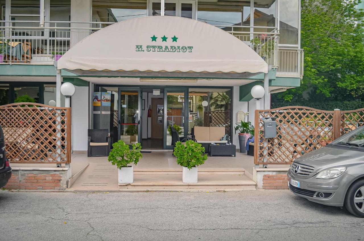 Hotel Stradiot Rimini Exterior foto